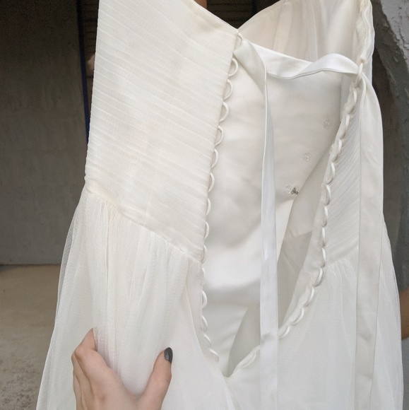 Davids bridal Wedding dress - Picture 5 of 8